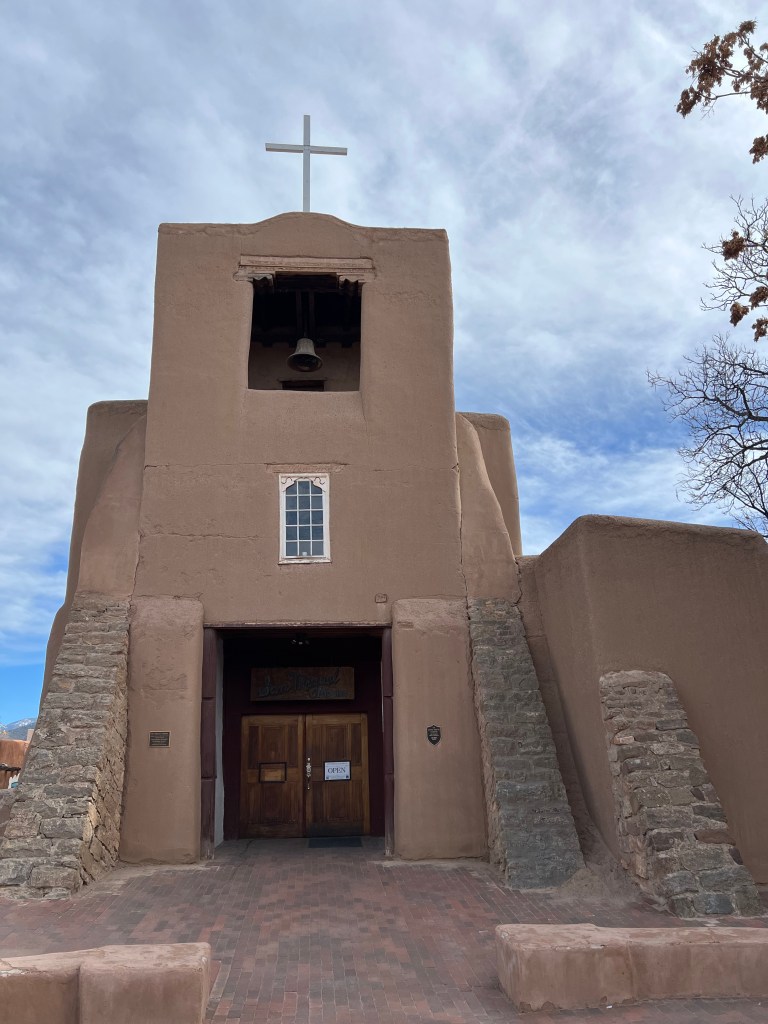San Miguel Chapel: Santa Fe’s Timeless Hidden&nbsp;Gem